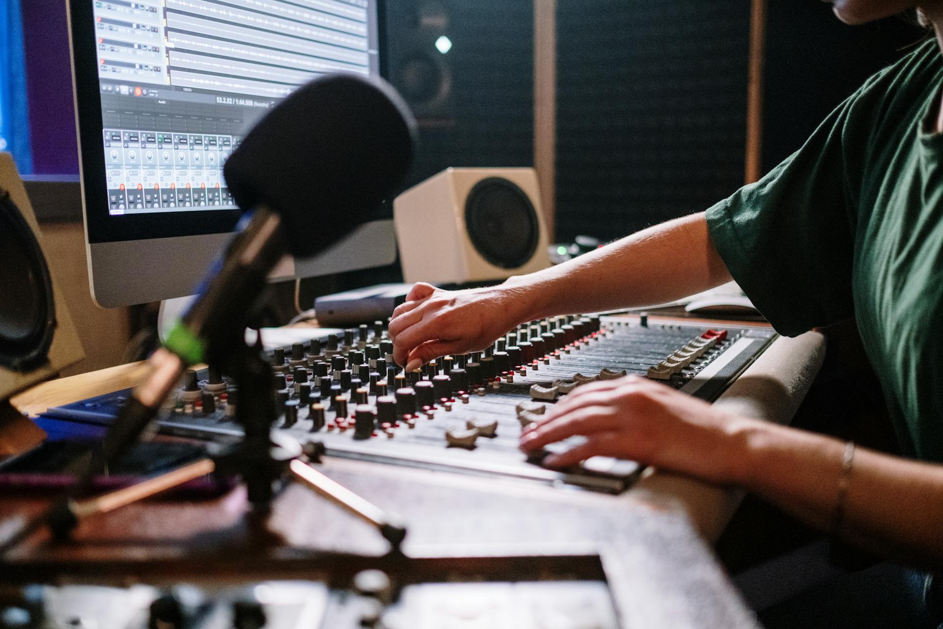 sound design panel studio